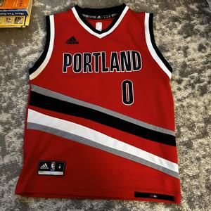 Adidas Portland Trailblazers Lillard Jersey Medium (10-12)